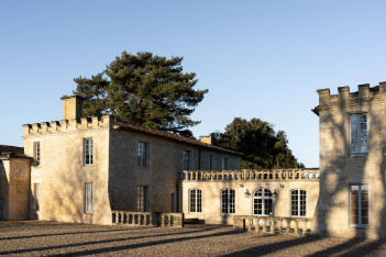 Chateau de Ferrand - History